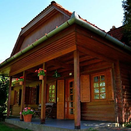 Sipito Pihenopark Hotel Pilis Exterior foto